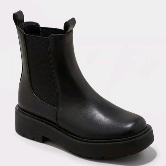 A New Day Women's Sz 11 Black Faux Leather Ankle Chelsea Boots - Picture 1 of 9